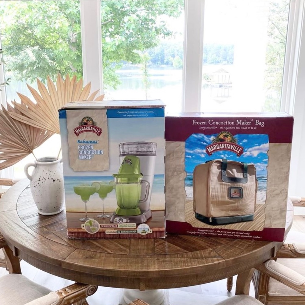Margaritaville Margarita Maker with carrying case